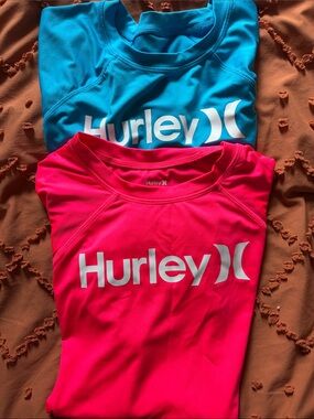 Hurley Kids Short Sleeve Tees in Bright Blue & Hot Pink